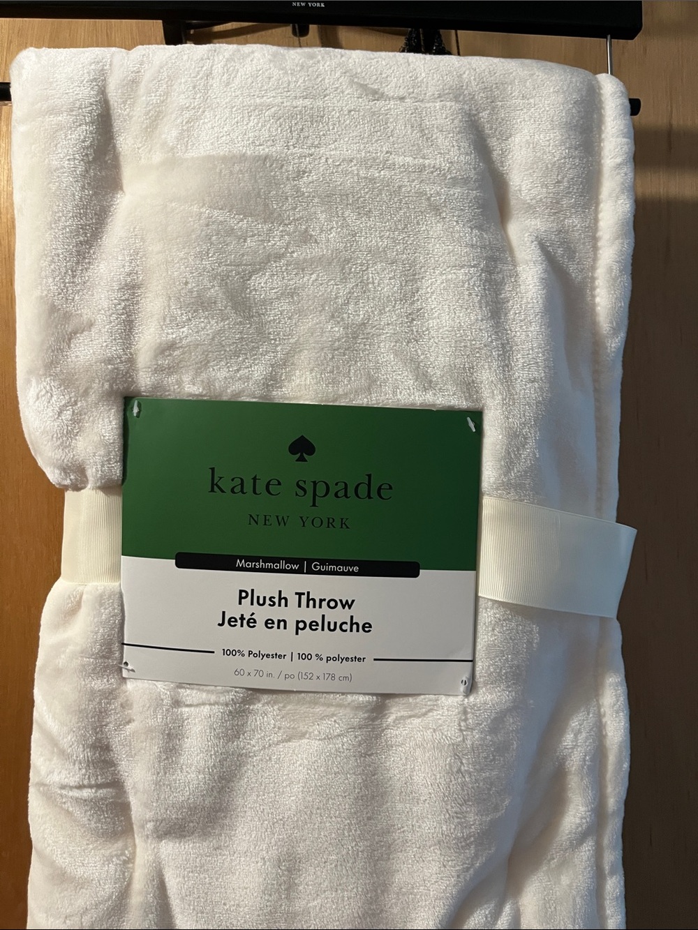Kate Spayed plush throw 60x70 marshmallow color